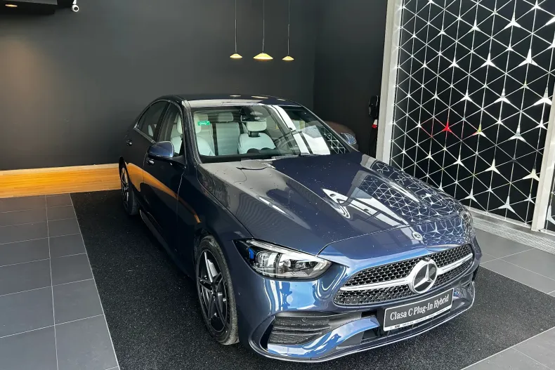 Mercedes-Benz C din 2024 cu 12.680 km - oferta MER180060 - foto 2