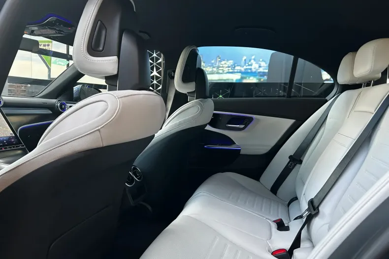 Mercedes-Benz C din 2024 cu 12.680 km - oferta MER180060 - foto 11