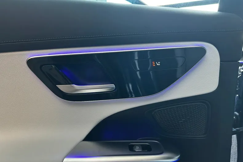 Mercedes-Benz C din 2024 cu 12.680 km - oferta MER180060 - foto 16