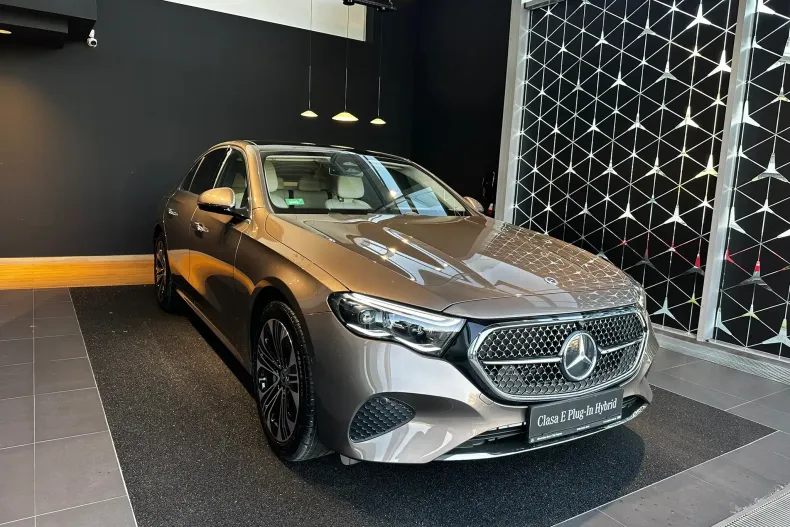 Mercedes-Benz E din 2025 cu 13 km - oferta MER180061 - foto 2