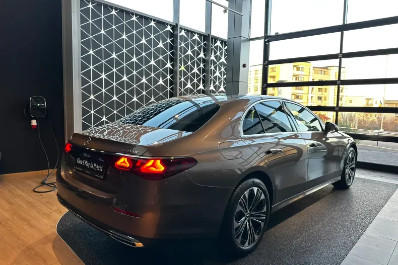 Mercedes-Benz E din 2025 cu 13 km - oferta MER180061 - foto 4