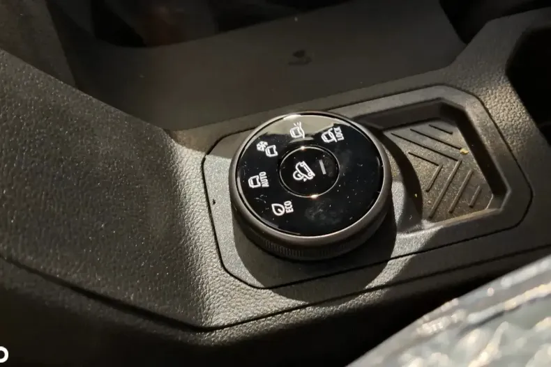 Dacia Duster din 2025 cu 15 km - oferta DAC180063 - foto 28