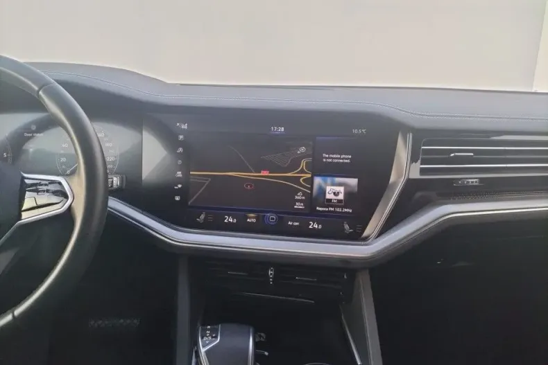 Volkswagen Touareg din 2022 cu 67.344 km - oferta VOL180072 - foto 7