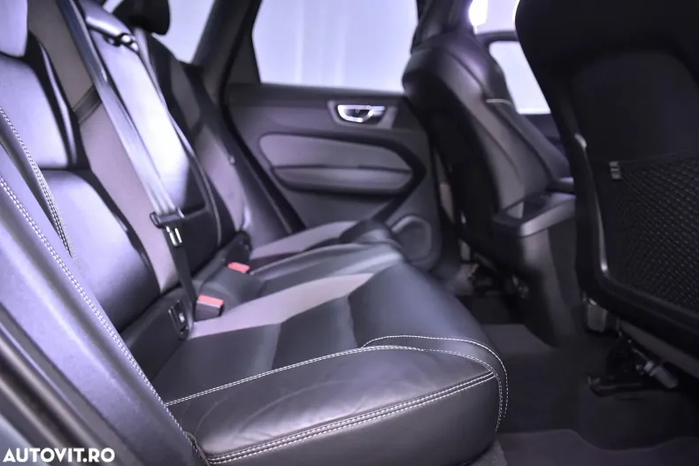 Volvo XC60 din 2022 cu 93.884 km - oferta VOL180084 - foto 12