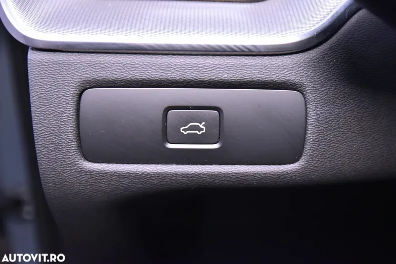 Volvo XC60 din 2022 cu 93.884 km - oferta VOL180084 - foto 15