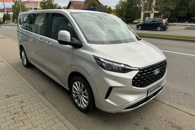Ford Tourneo Custom din 2024 cu 5 km - oferta FOR180091 - foto 6