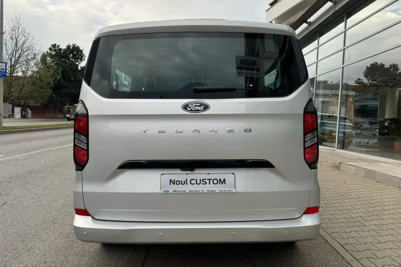Ford Tourneo Custom din 2024 cu 5 km - oferta FOR180091 - foto 9
