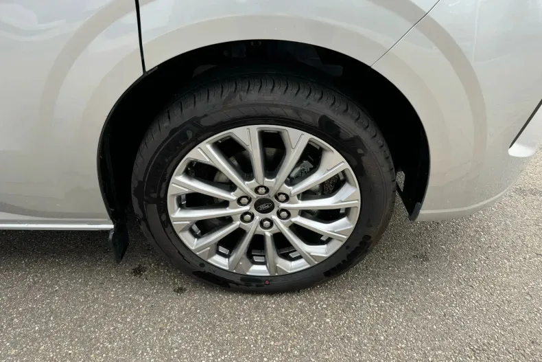 Ford Tourneo Custom din 2024 cu 5 km - oferta FOR180091 - foto 18