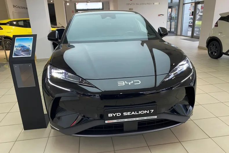 BYD SEALION 7 din 2025 cu 12 km - oferta BYD180092 - foto 2