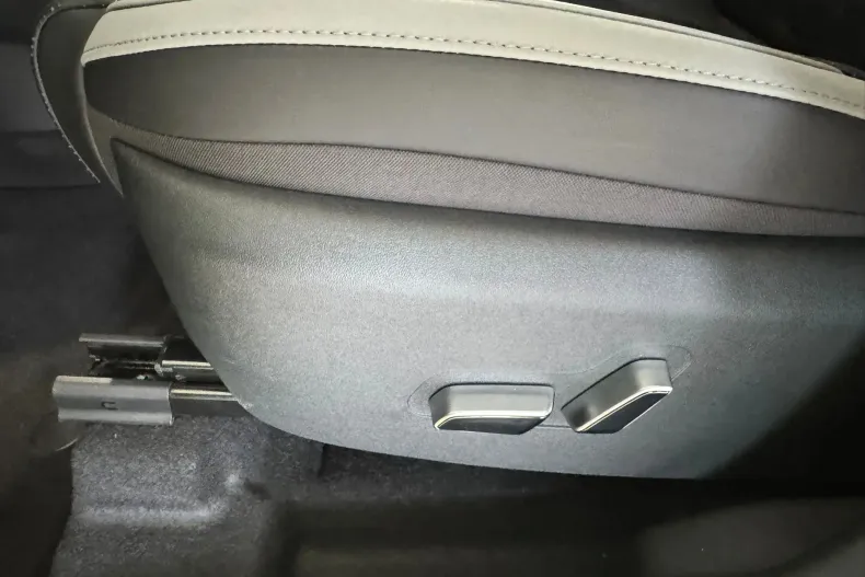 BYD DOLPHIN din 2025 cu 15 km - oferta BYD180094 - foto 8