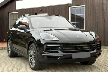 Porsche Cayenne din 2022 - oferta POR180101