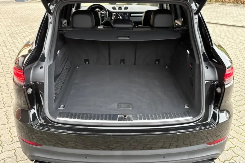 Porsche Cayenne din 2022 cu 51.250 km - oferta POR180101 - foto 32