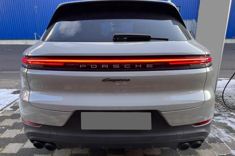 Porsche Cayenne din 2024 cu 25.400 km - oferta POR180102 - foto 7