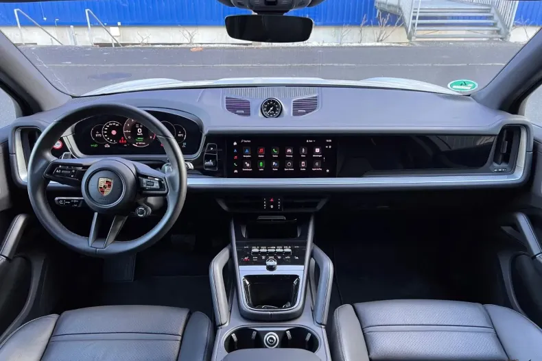 Porsche Cayenne din 2024 cu 25.400 km - oferta POR180102 - foto 19