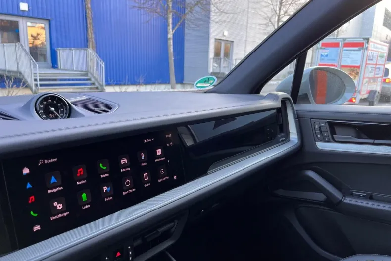 Porsche Cayenne din 2024 cu 25.400 km - oferta POR180102 - foto 23