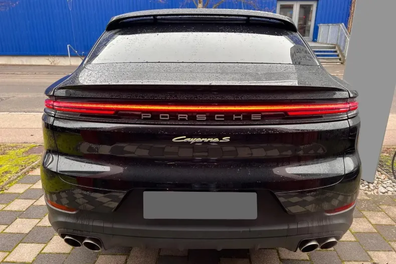Porsche Cayenne din 2025 cu 16.500 km - oferta POR180103 - foto 6