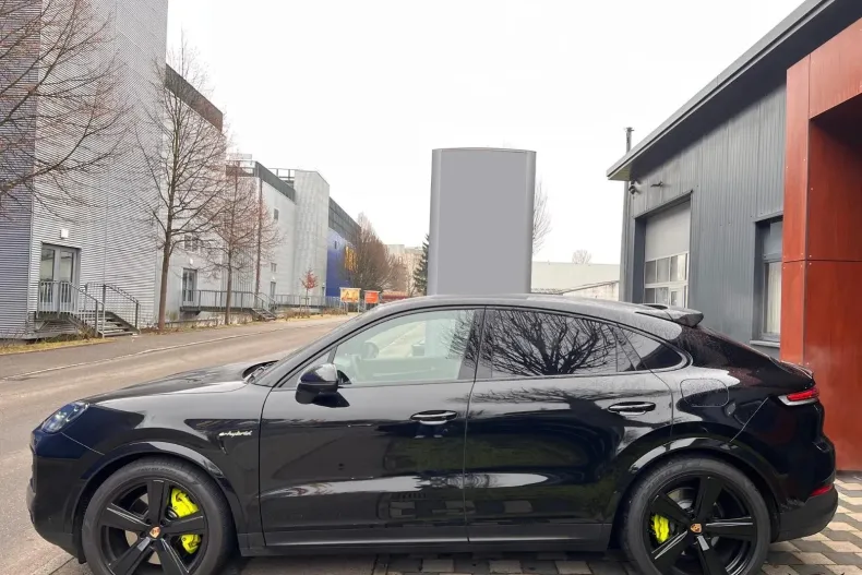 Porsche Cayenne din 2025 cu 16.500 km - oferta POR180103 - foto 7