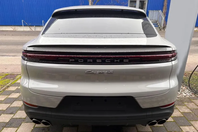 Porsche Cayenne Coupe din 2025 cu 7.200 km - oferta POR180104 - foto 7