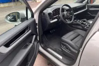 Porsche Cayenne Coupe din 2025 cu 7.200 km - oferta POR180104 - foto 8