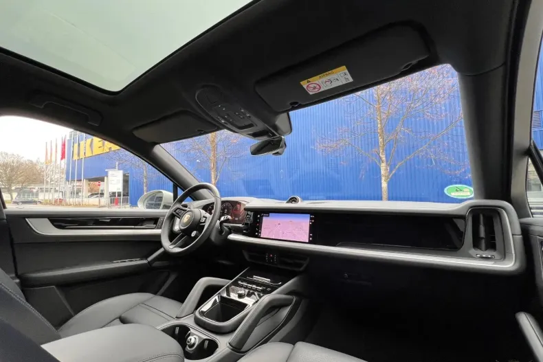 Porsche Cayenne Coupe din 2025 cu 7.200 km - oferta POR180104 - foto 18