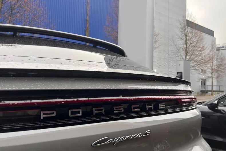 Porsche Cayenne Coupe din 2025 cu 7.200 km - oferta POR180104 - foto 27