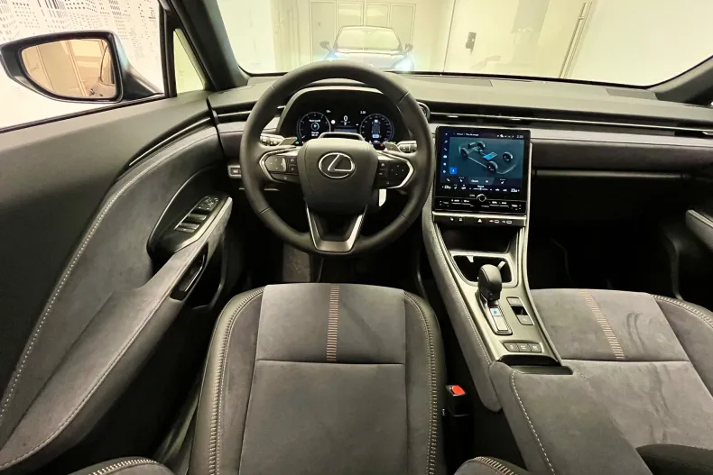 Lexus LBX din 2025 cu 6 km - oferta LEX180109 - foto 12