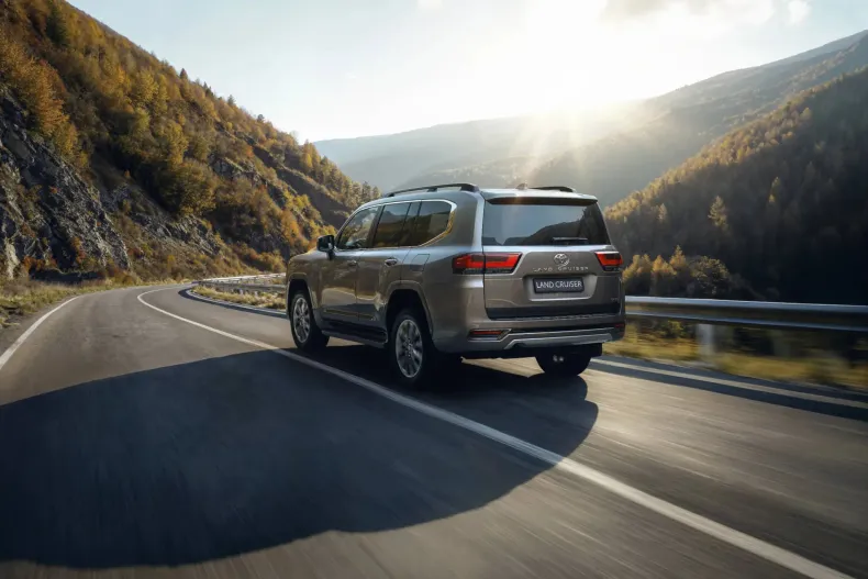 Toyota Land Cruiser din 2026 cu 10 km - oferta TOY180110 - foto 2