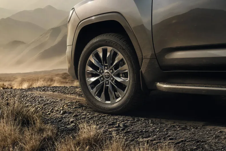 Toyota Land Cruiser din 2026 cu 10 km - oferta TOY180110 - foto 10