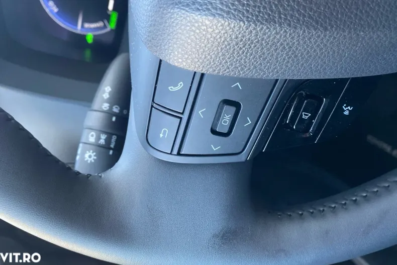 Toyota C-HR din 2025 cu 3.000 km - oferta TOY180113 - foto 15