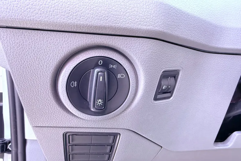 Volkswagen Crafter din 2022 cu 167.762 km - oferta VOL180116 - foto 28