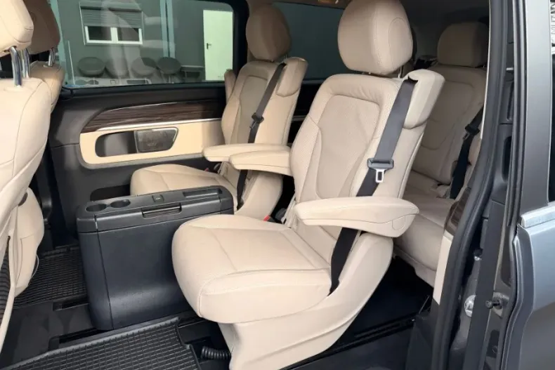 Mercedes-Benz V din 2023 cu 36.906 km - oferta MER180117 - foto 8