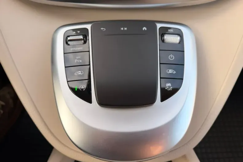 Mercedes-Benz V din 2023 cu 36.906 km - oferta MER180117 - foto 22