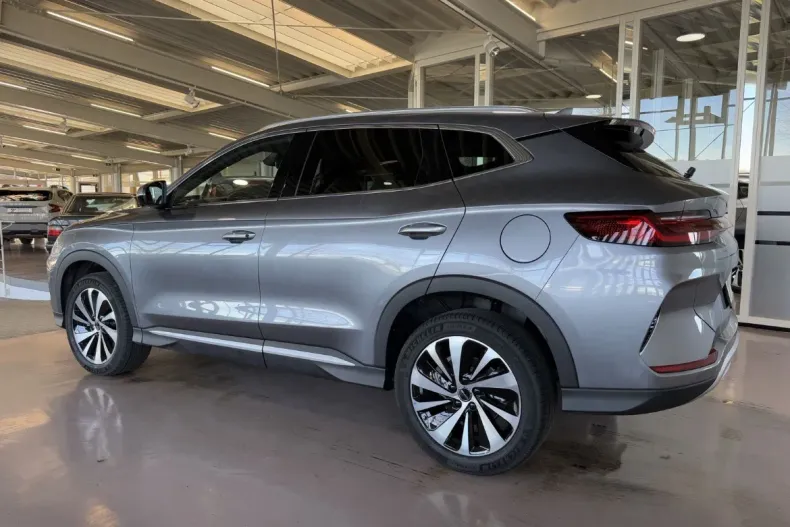 BYD SEAL U din 2025 cu 1.440 km - oferta BYD180119 - foto 6