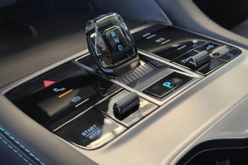 BYD SEAL U din 2025 cu 1.440 km - oferta BYD180119 - foto 20