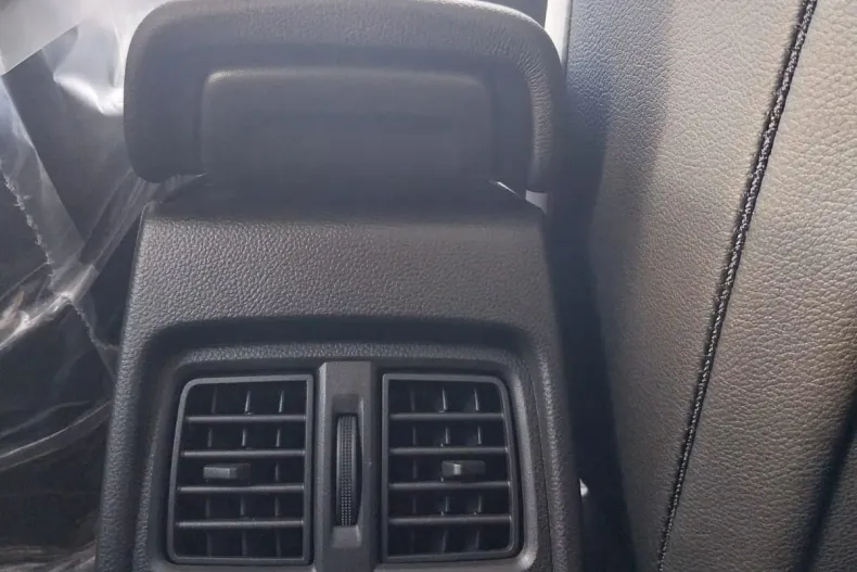 Renault Captur din 2024 cu 10 km - oferta REN180135 - foto 10