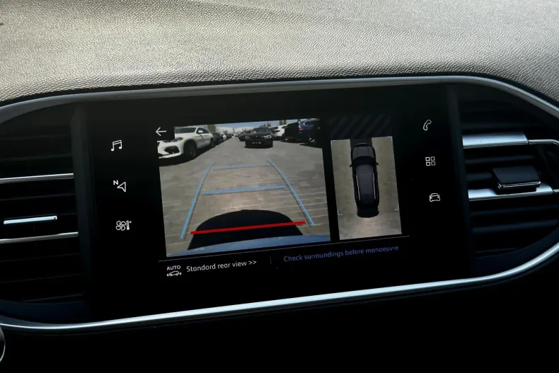 Peugeot 308 din 2021 cu 162.560 km - oferta PEU180148 - foto 16