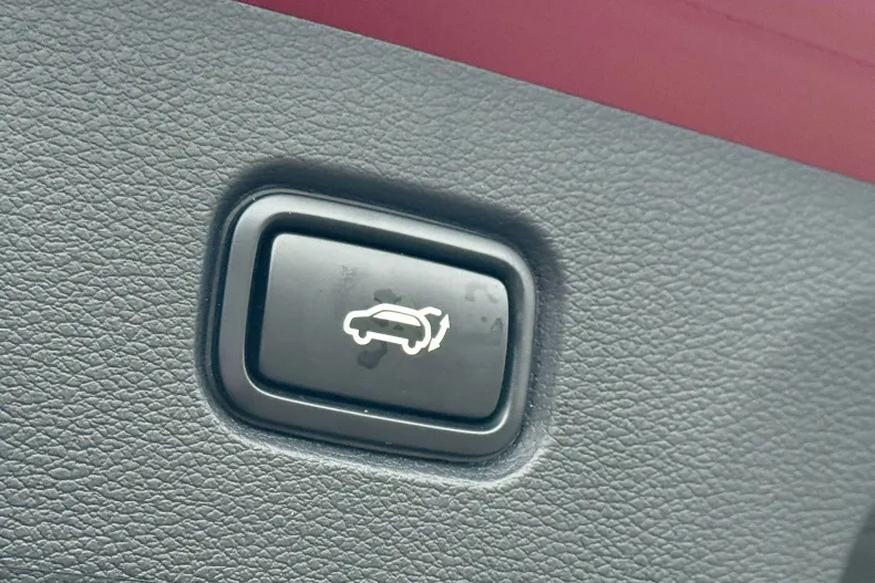 Kia Sportage din 2025 cu 3.700 km - oferta KIA180160 - foto 12