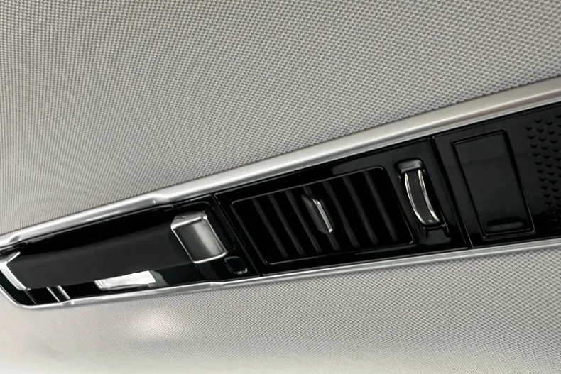 Land Rover Range Rover Sport din 2023 cu 7.700 km - oferta LAN180168 - foto 17