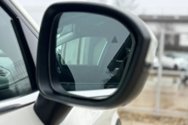 Nissan Qashqai din 2022 cu 107.000 km - oferta NIS180171 - foto 32