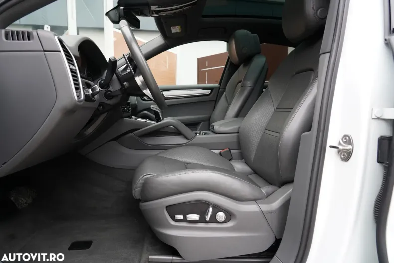 Porsche Cayenne Coupe din 2020 cu 147.951 km - oferta POR180178 - foto 7