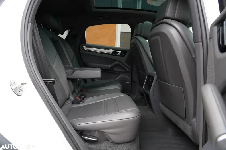 Porsche Cayenne Coupe din 2020 cu 147.951 km - oferta POR180178 - foto 8