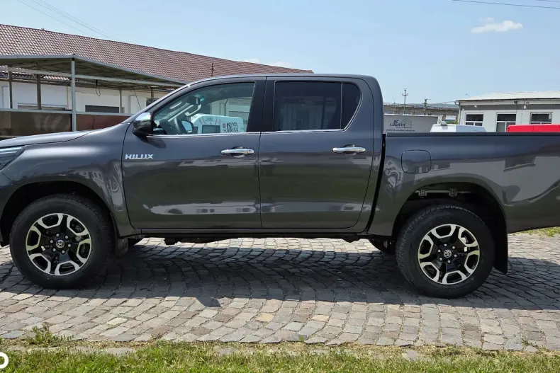 Toyota Hilux din 2025 cu 36 km - oferta TOY180183 - foto 2