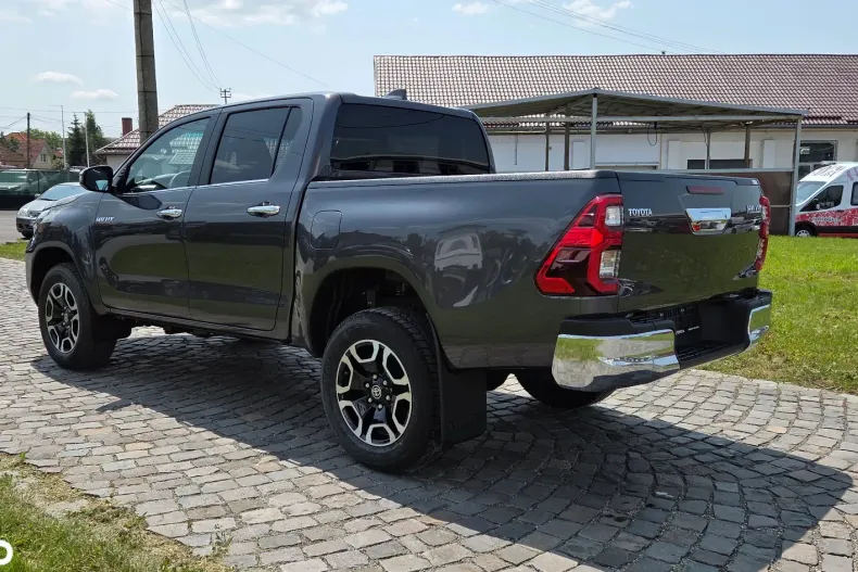 Toyota Hilux din 2025 cu 36 km - oferta TOY180183 - foto 3