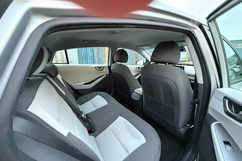 Hyundai IONIQ din 2020 cu 61.832 km - oferta HYU180184 - foto 13