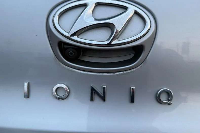 Hyundai IONIQ din 2020 cu 61.832 km - oferta HYU180184 - foto 15