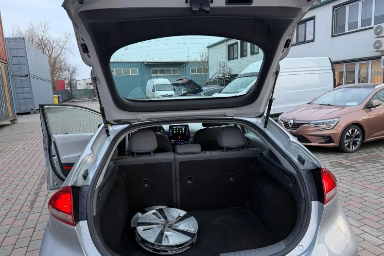 Hyundai IONIQ din 2020 cu 61.832 km - oferta HYU180184 - foto 17