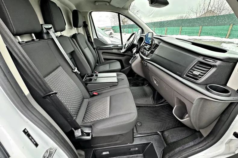 Ford Transit Custom din 2022 cu 176.386 km - oferta FOR180187 - foto 7