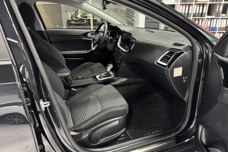 Kia XCeed din 2022 cu 87.407 km - oferta KIA180189 - foto 10