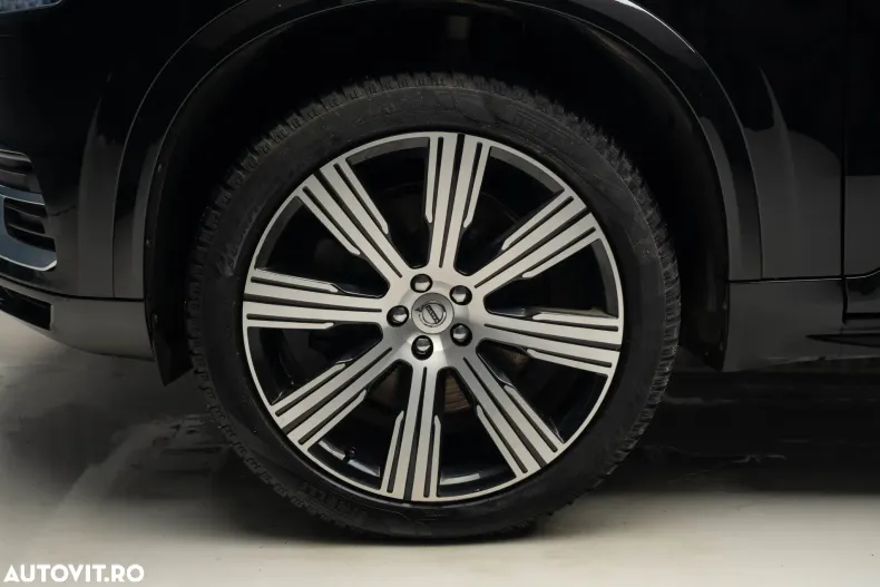 Volvo XC90 din 2022 cu 82.470 km - oferta VOL180192 - foto 10