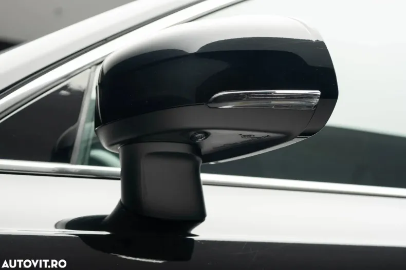 Volvo XC90 din 2022 cu 82.470 km - oferta VOL180192 - foto 11